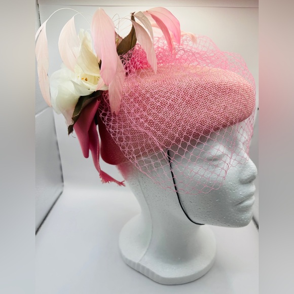 Ruth Alan Accessories - Vintage Ruth Alan Pillbox Hat with Birdcage